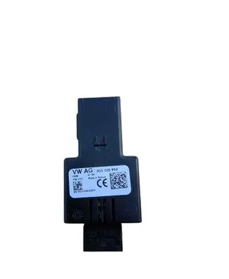 Volkswagen PASSAT B8 USB socket connector 3G5035954