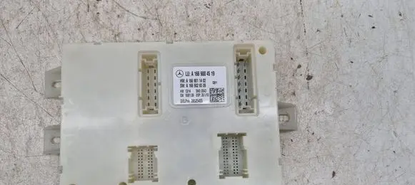 Mercedes-Benz GLE (W166 - C292) SAM control unit A1669004519 A1669011402 A1669026509