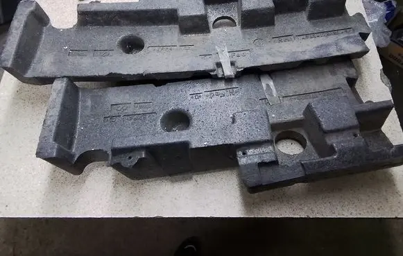 Front bumper foam support bar