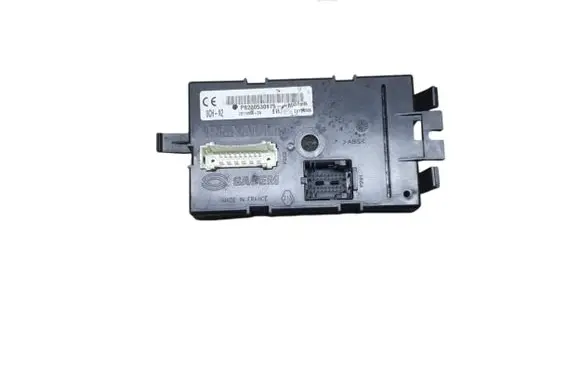 Renault Trafic II (X83) Comfort/convenience module P8200530975 281188653A M03113155