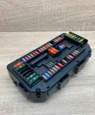 BMW 1 F20 F21 Fuse module 9224879 10688710