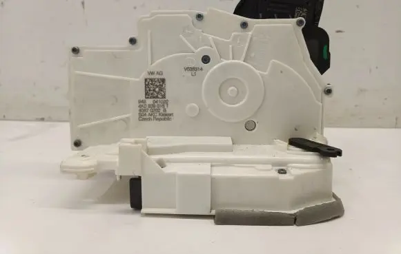 Volkswagen ID.4 Rear door lock 4K0839015T