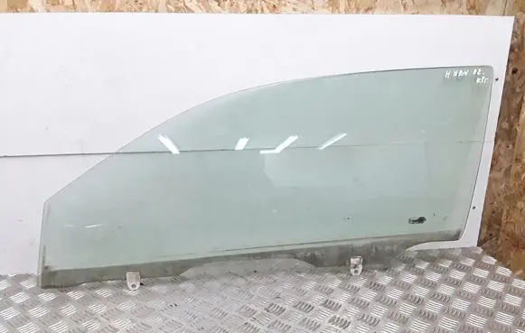 Honda HR-V Front door window/glass (coupe) e643r00033