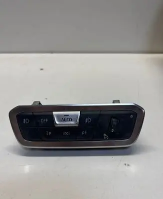 BMW X7 G07 Light switch 9461132 B11819940A
