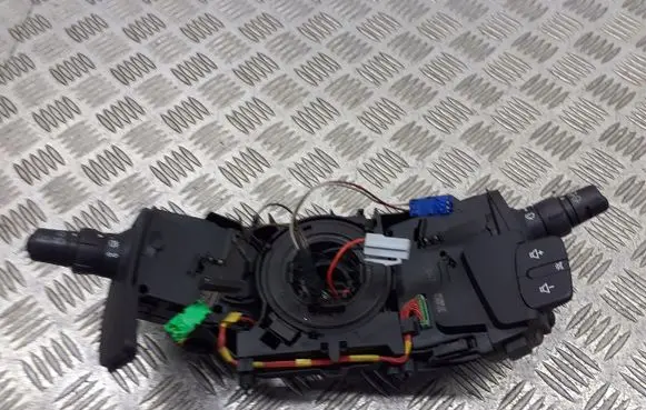 Renault Clio III Headlight wiper switch 82000627602