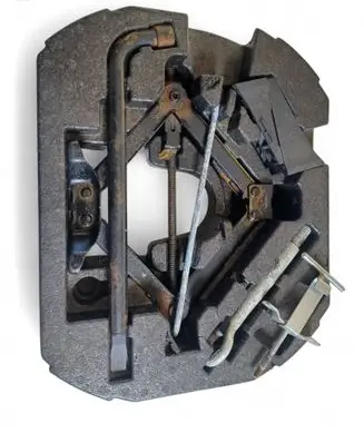 Jaguar XK - XKR Tool set 8W8317B043AB-JAG 1R8A17032AB