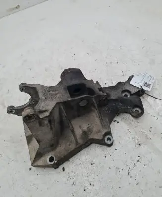 Audi A3 S3 8P Engine mounting bracket 038803143