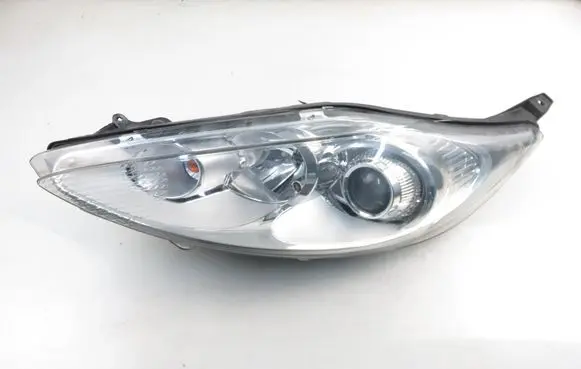 Ford Fiesta Headlight/headlamp 8A6113W030CE