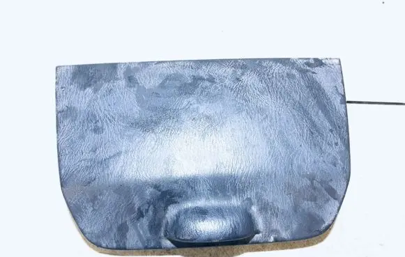 Nissan Almera Tino Glove box