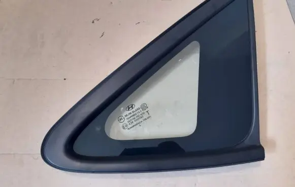 Hyundai ix35 Rear side window 878202S000