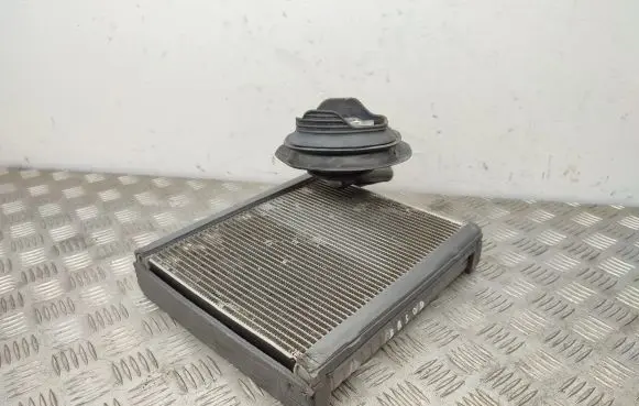 Air conditioning (A/C) radiator (interior)