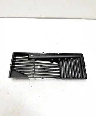 Volkswagen Golf V Air intake duct part 3C0129668