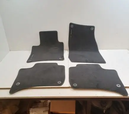Porsche Cayenne (92A) Car floor mat set 3C0864523