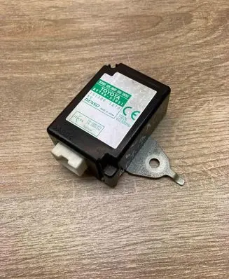 Lexus IS 220D-250-350 Door control unit/module 8974053051 2513003870