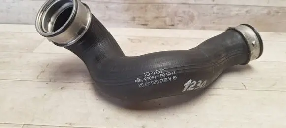 Mercedes-Benz C W203 Intercooler hose/pipe A2035283382