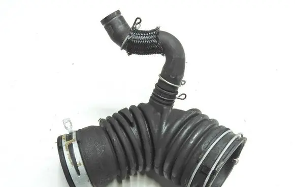 Toyota RAV 4 (XA30) Air intake hose/pipe 17881-26100