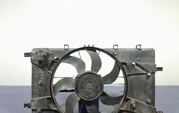 Opel Astra J Electric radiator cooling fan 13250341