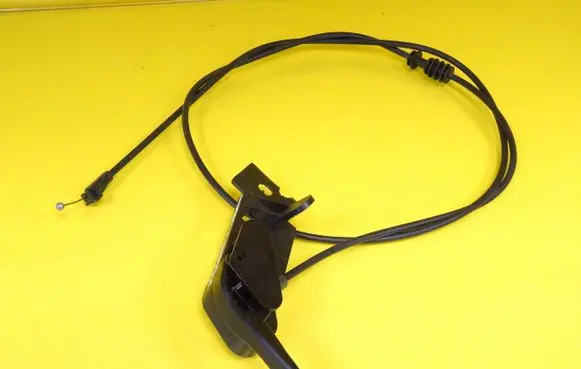 Engine bonnet/hood lock release cable