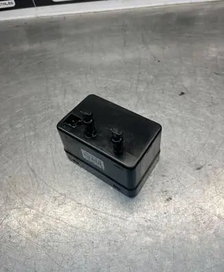 Mercedes-Benz CLK A209 C209 Central locking vacuum pump 0008002548 2061010078 A3510020010