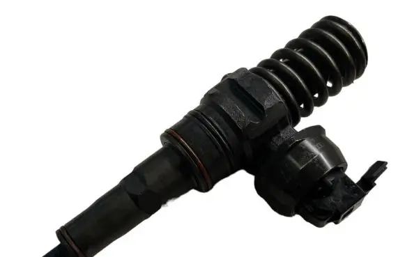 Audi A4 S4 B5 8D Fuel injector 038130073AR 0414720214