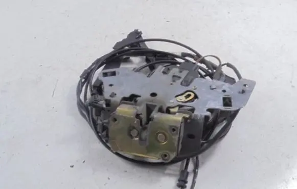Chrysler Grand Voyager IV Rear door lock