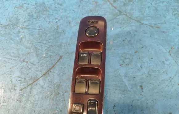 Suzuki XL7 I Electric window control switch 3799052J20R9S