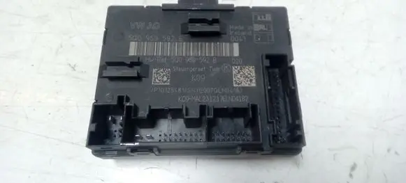 Volkswagen Golf VII Door control unit/module 5Q0959592E 5Q0959592B