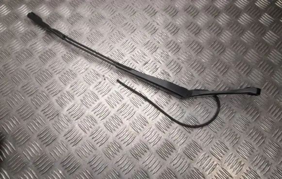 Tesla Model 3 Rear wiper blade arm 109646600A