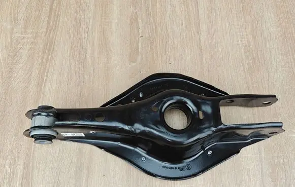 BMW 4 G22 G23 G24 G26 Rear upper control arm/wishbone 6886448 6886451