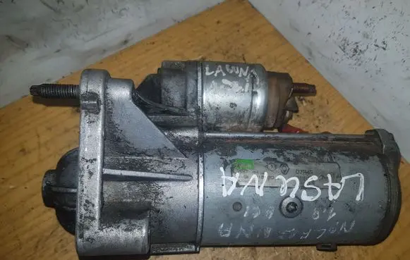 Renault Laguna II Starter motor D7R49 8200331251