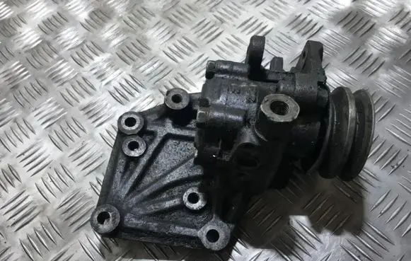Mazda 626 Power steering pump rfg1 k42624