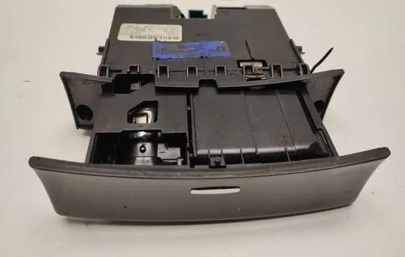 Mercedes-Benz ML W164 Ashtray (front) A1648100130