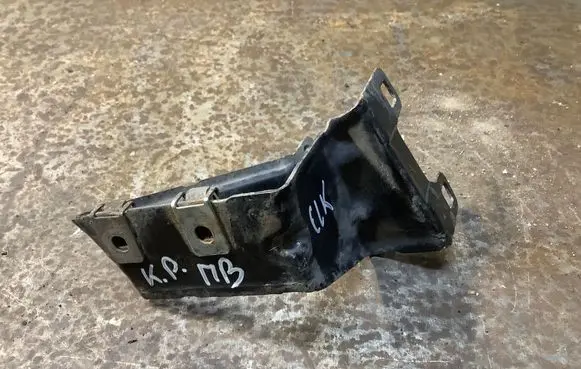 Mercedes-Benz CLK A209 C209 Headlight/headlamp mounting bracket 