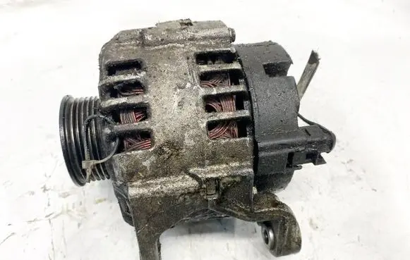 Audi A6 S6 C5 4B Generator/alternator 32061880 2954600