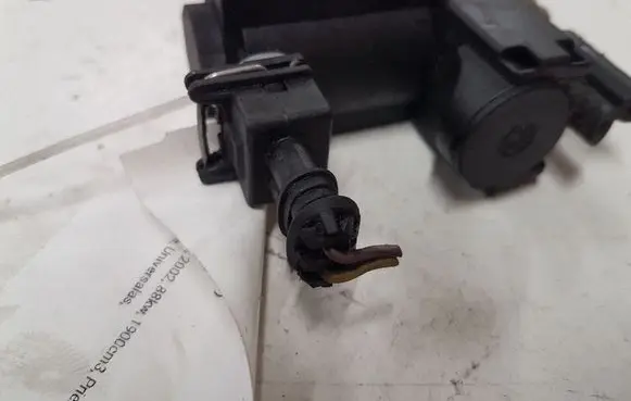 Renault Laguna II Turbo solenoid valve 8200270451