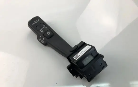 Volvo V60 Indicator stalk 31456042