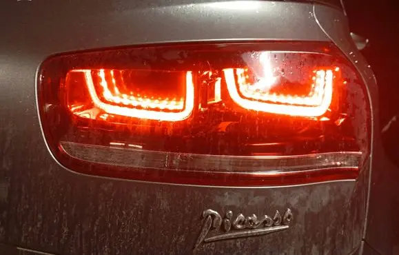 Citroen C4 II Picasso Rear/tail lights 185745