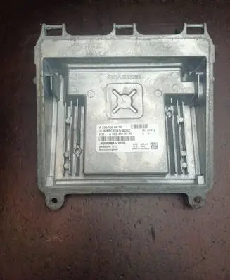 Mercedes-Benz B W245 Engine control unit/module A2661538879 A0024463040 5WK90957