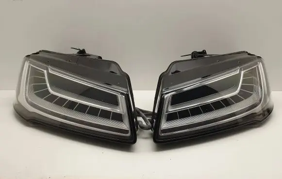 Headlights/headlamps set