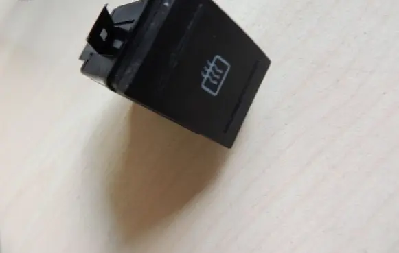Volkswagen Polo Windscreen/window heater switch 6Q0959621