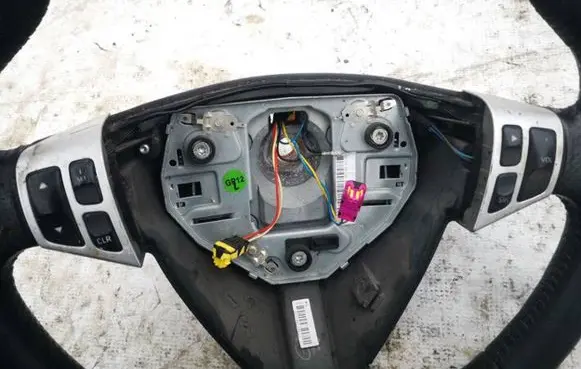 Saab 9-5 Steering wheel buttons/switches 