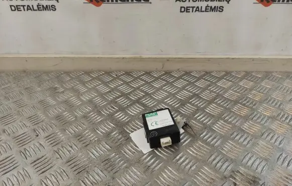 Toyota Corolla E140 E150 Door central lock control unit/module 8974142151