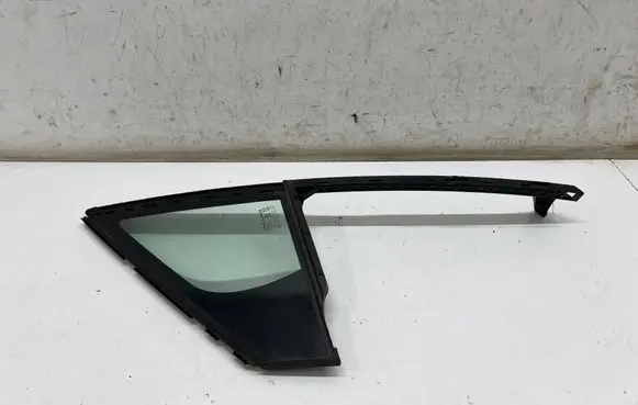 Jaguar I-Pace Front door vent window glass four-door J9D321419A