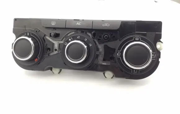 Skoda Octavia Mk2 (1Z) Climate control unit 3T0820047R 5HB00975240