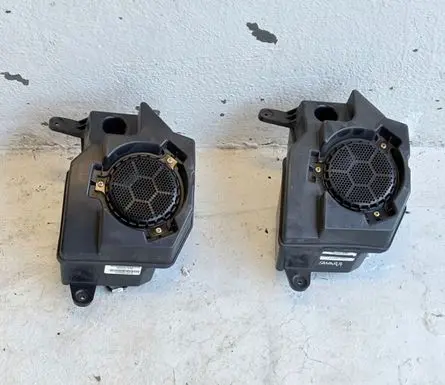 Jeep Wrangler Front door speaker 68283474AB
