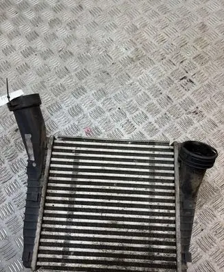 Volkswagen Touareg I Intercooler radiator 96688 0011317