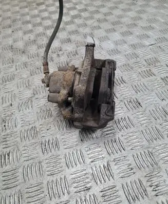 Volkswagen PASSAT B6 Front brake caliper