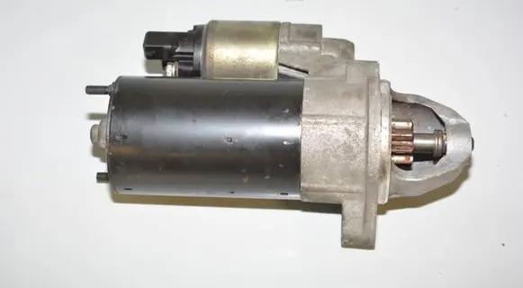 BMW 7 E65 E66 Starter motor 7536691 0001108211