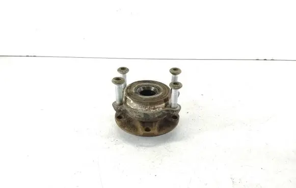 Audi A8 S8 D3 4E Rear wheel hub 4E0407615D