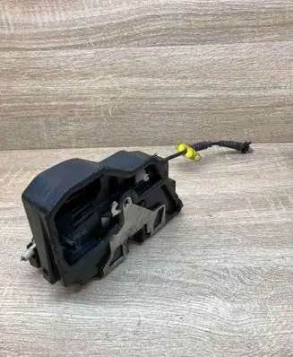BMW 7 E65 E66 Front door lock 7167066